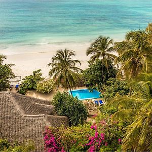 Maji Lodge